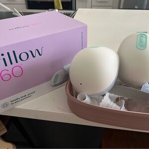 Willow 360 Breast Pump Set - White and Mint